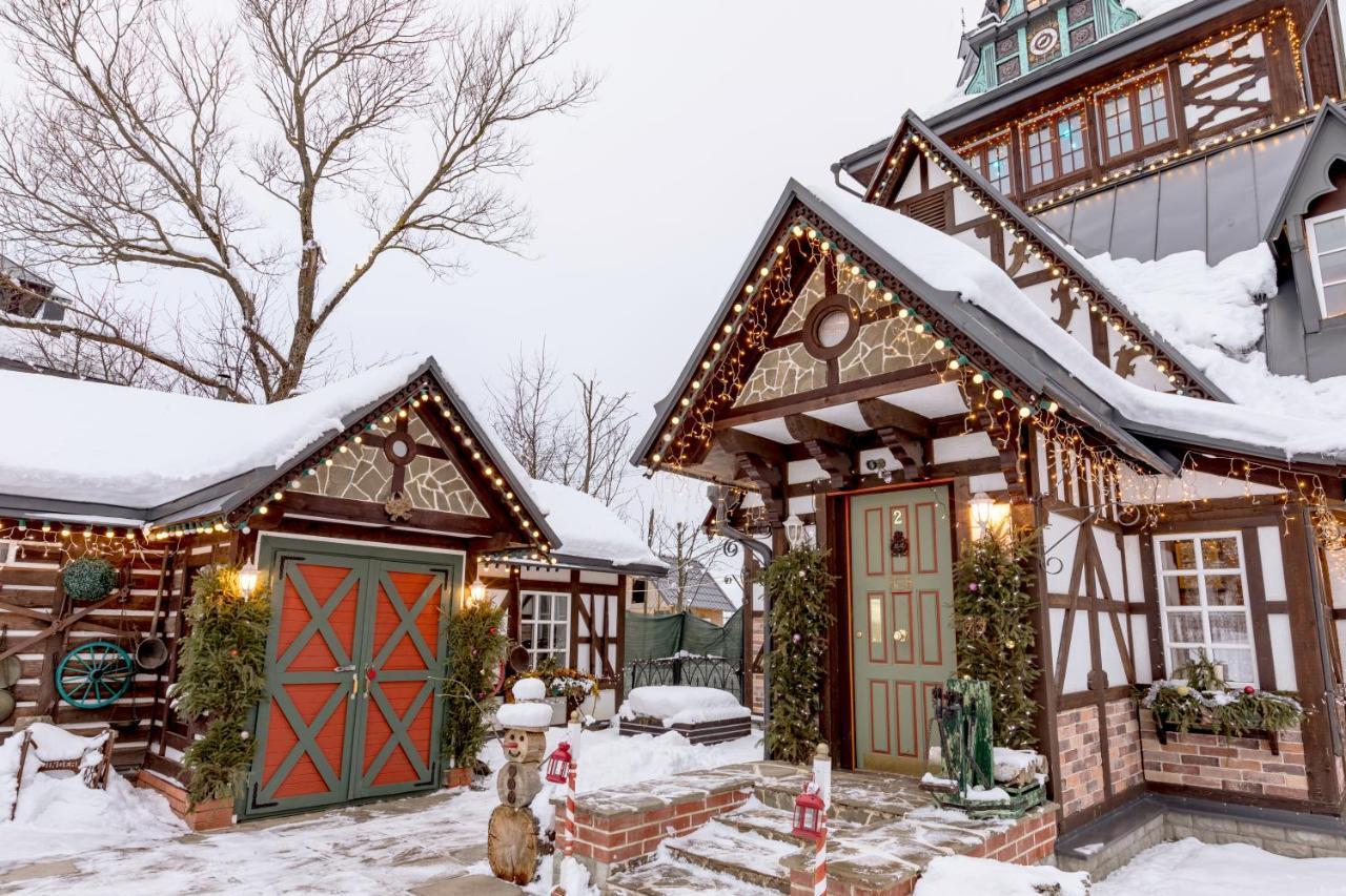 Вилла Дом для отпуска Пряничный домик Gingerbread house Kozino  Экстерьер фото
